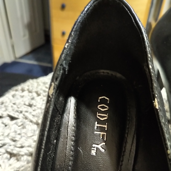 Codify Heels - Picture 6 of 7